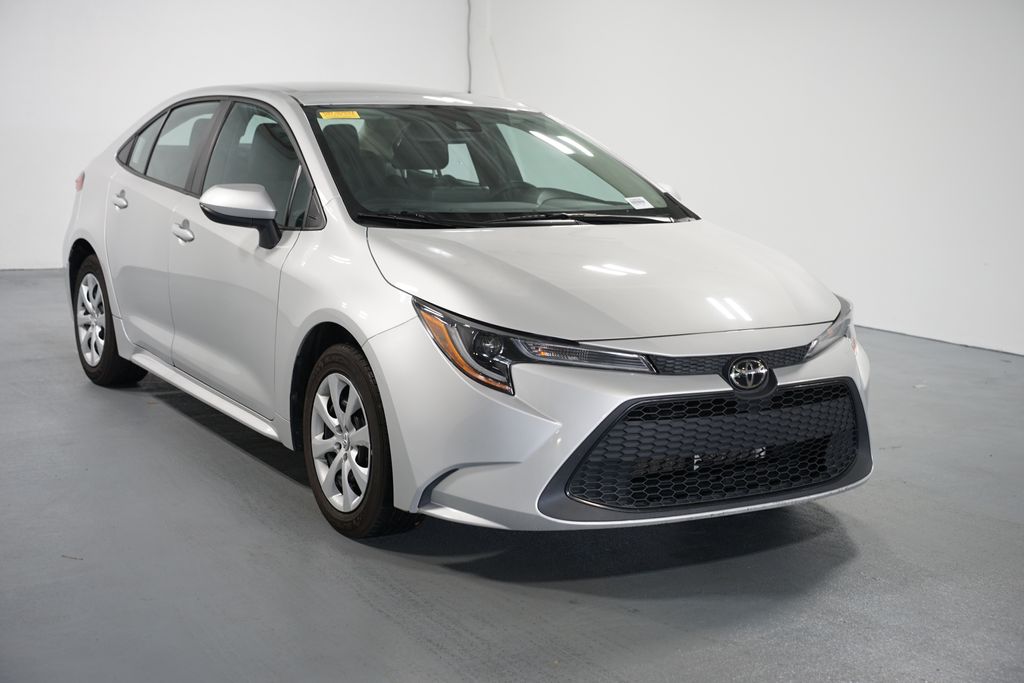 Thumbnail: 2022 Toyota Corolla - 3