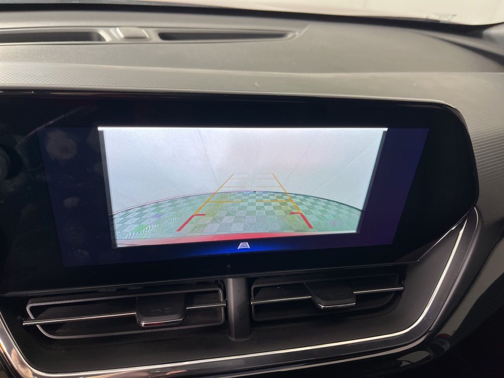 Thumbnail: 2025 Chevrolet Trax - 28