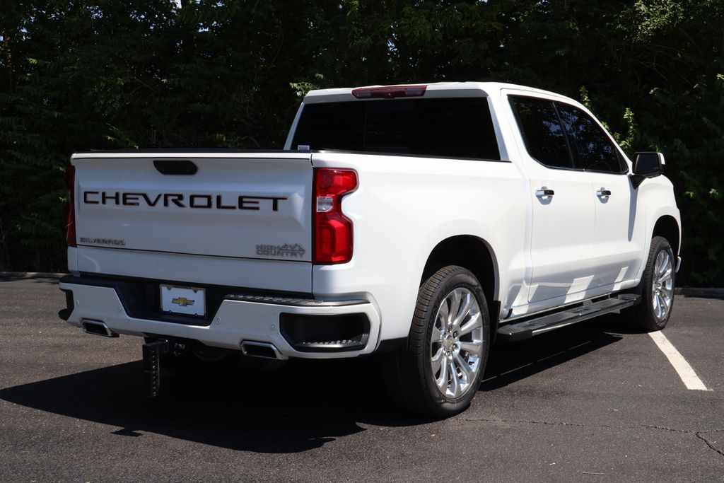 Thumbnail: 2021 Chevrolet Silverado 1500 - 11