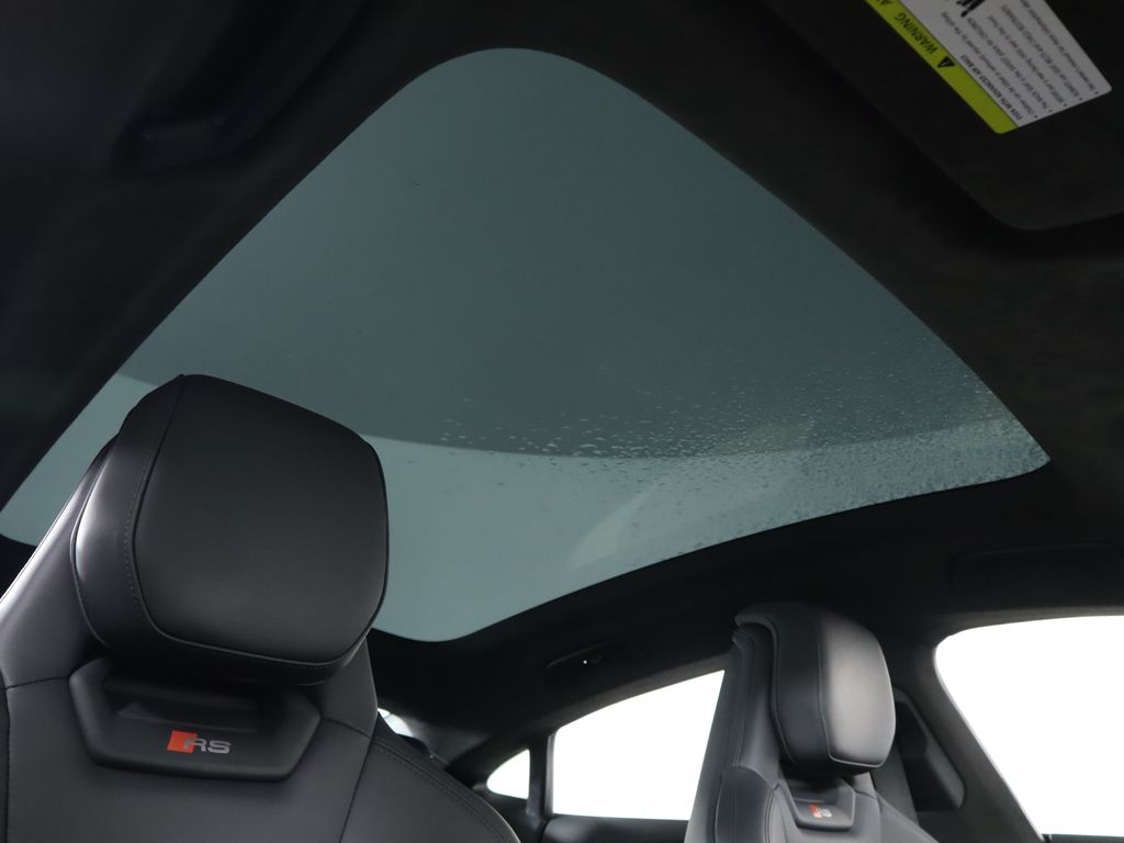 Thumbnail: 2022 Audi RS e-tron GT - 19