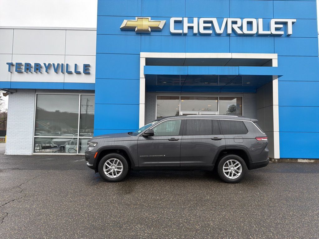 Baltic Gray Metallic Clearcoat 2023 Jeep Grand Cherokee L Laredo 4WD SUV / Crossover Four-Wheel Drive 8-Speed Automatic