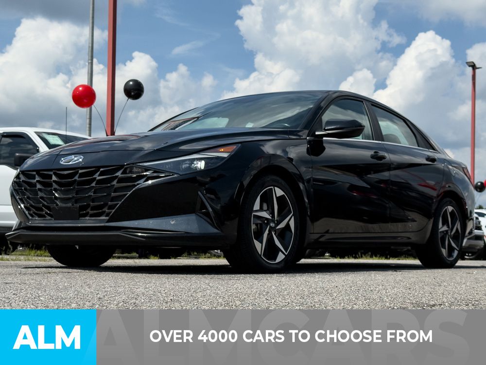 Used 2023 Black Hyundai Limited image 2
