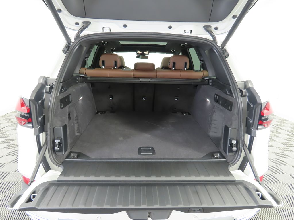 Thumbnail: 2026 BMW X5 - 29