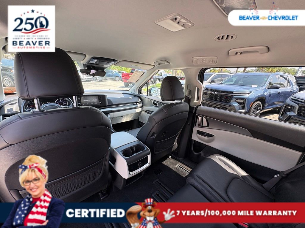 Used 2024 Kia Carnival Van