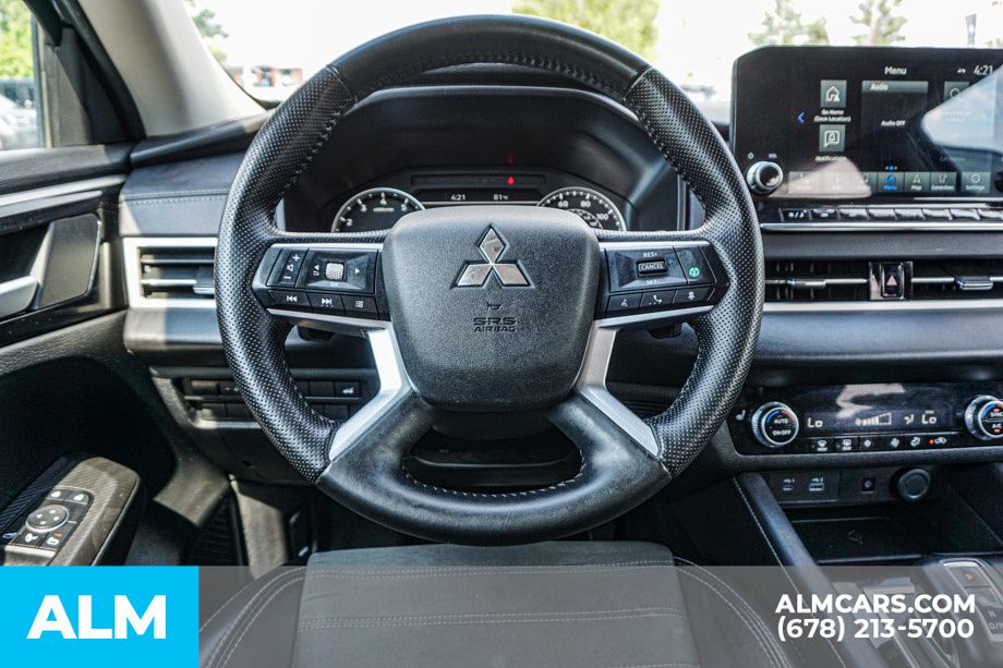 Used 2024 Blue Mitsubishi SE image 30