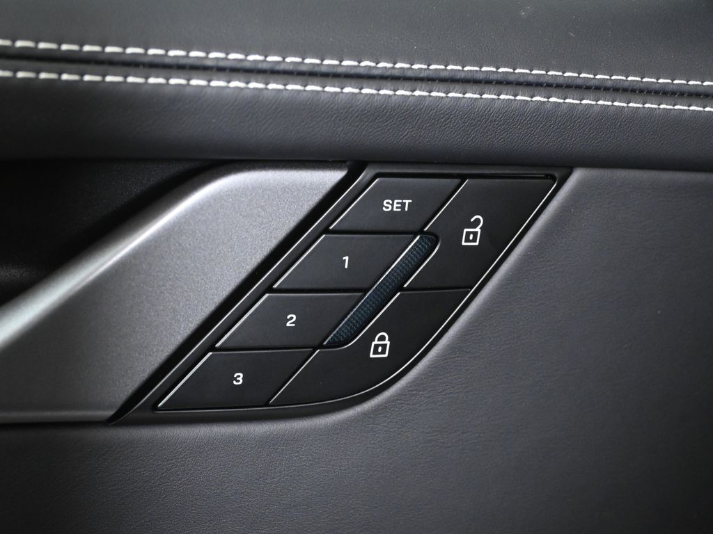 Thumbnail: 2026 Porsche 911 - 31