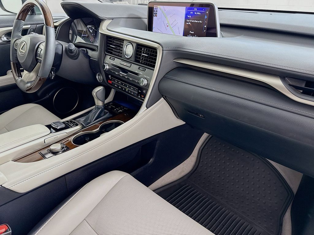 Thumbnail: 2018 Lexus RX - 30