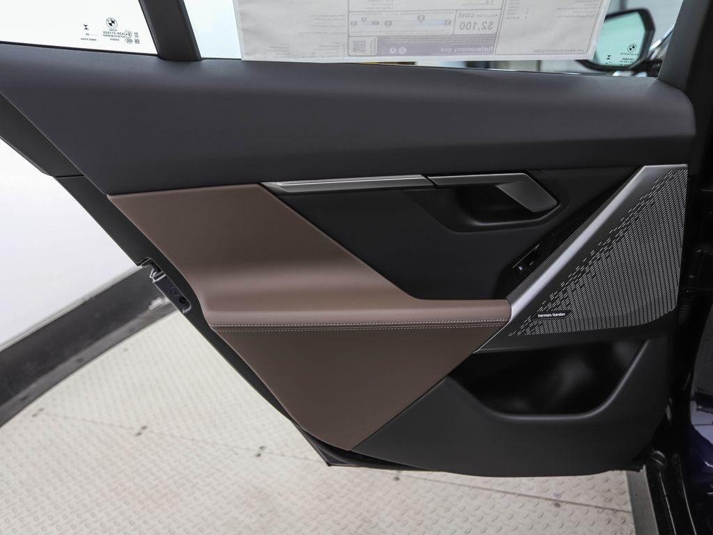 Thumbnail: 2027 BMW 5 Series - 20