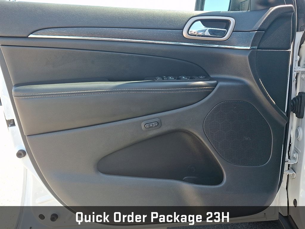 2015 Jeep Grand Cherokee Limited White at Bob Ruth Ford