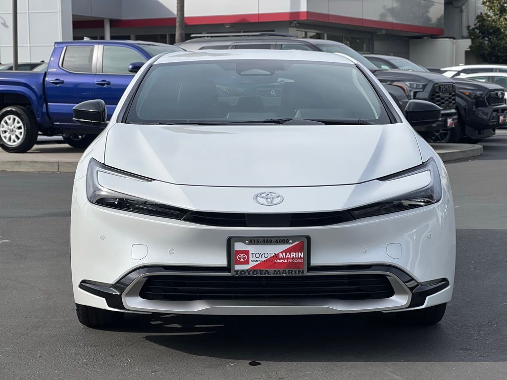 2026 Toyota Prius Plug-in Hybrid XSE photo 8