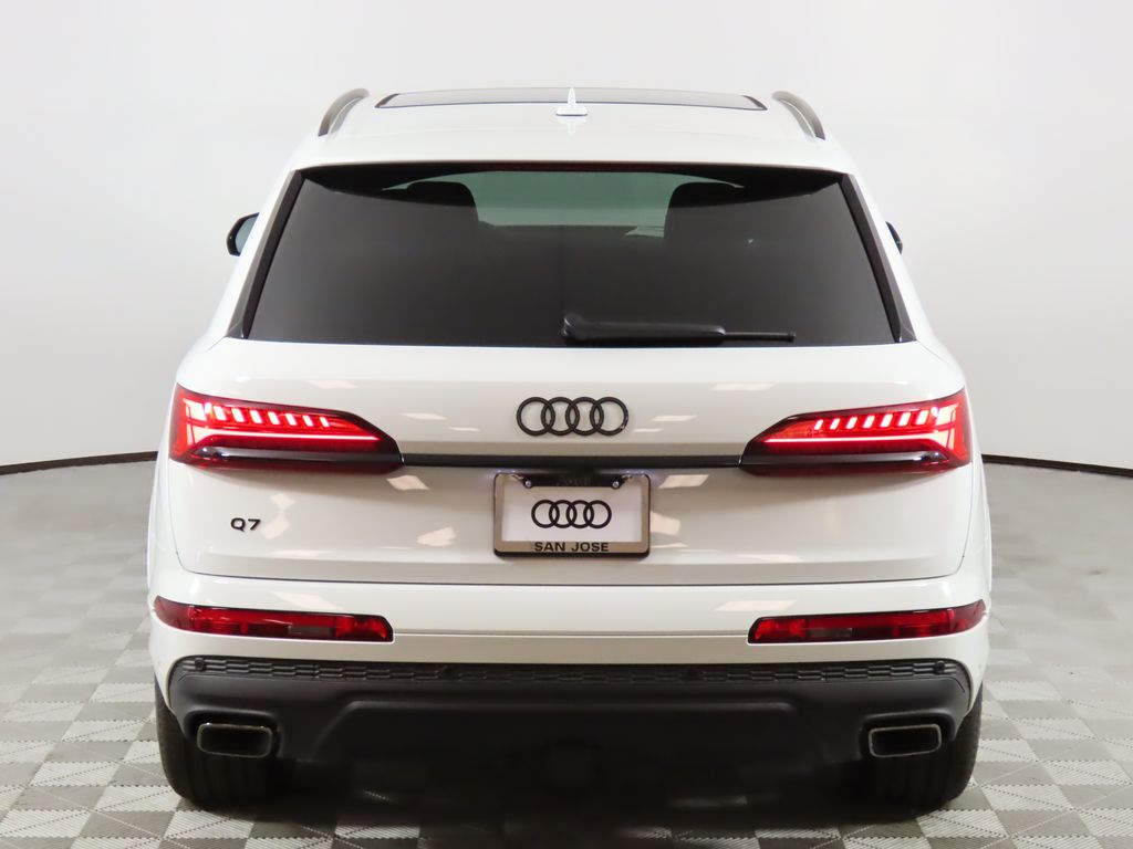 2025 Audi Q7  4