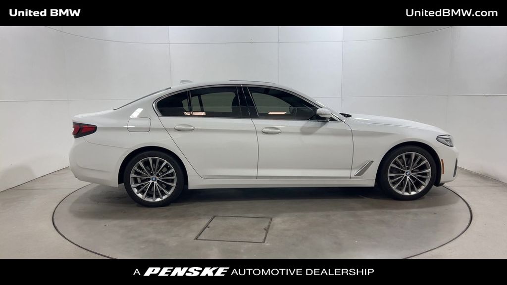 2023 BMW 5 Series 530i 9