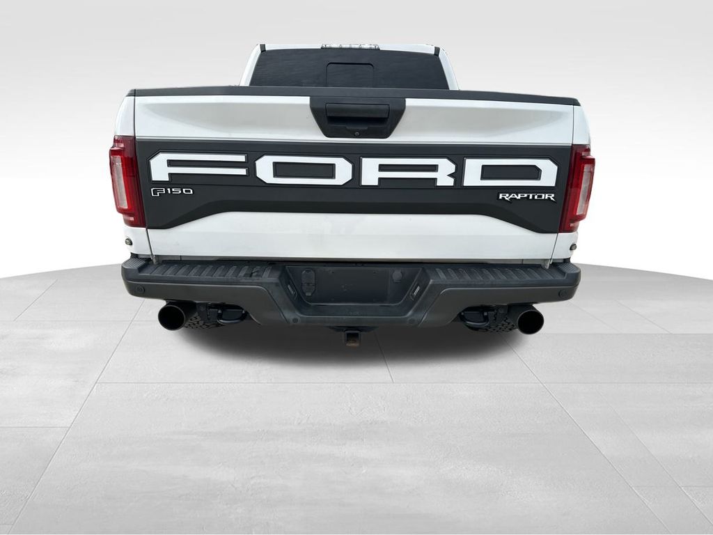 2019 Ford F-150 Raptor 22