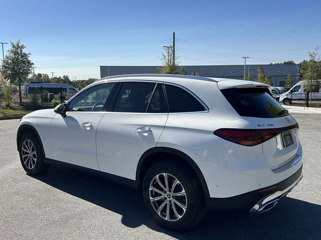 2023 Mercedes-Benz GLC GLC 300 6