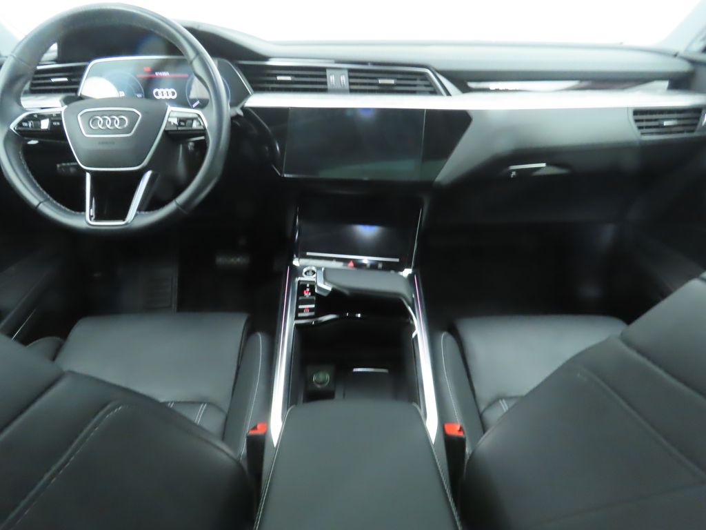 2022 Audi e-tron S Prestige 13