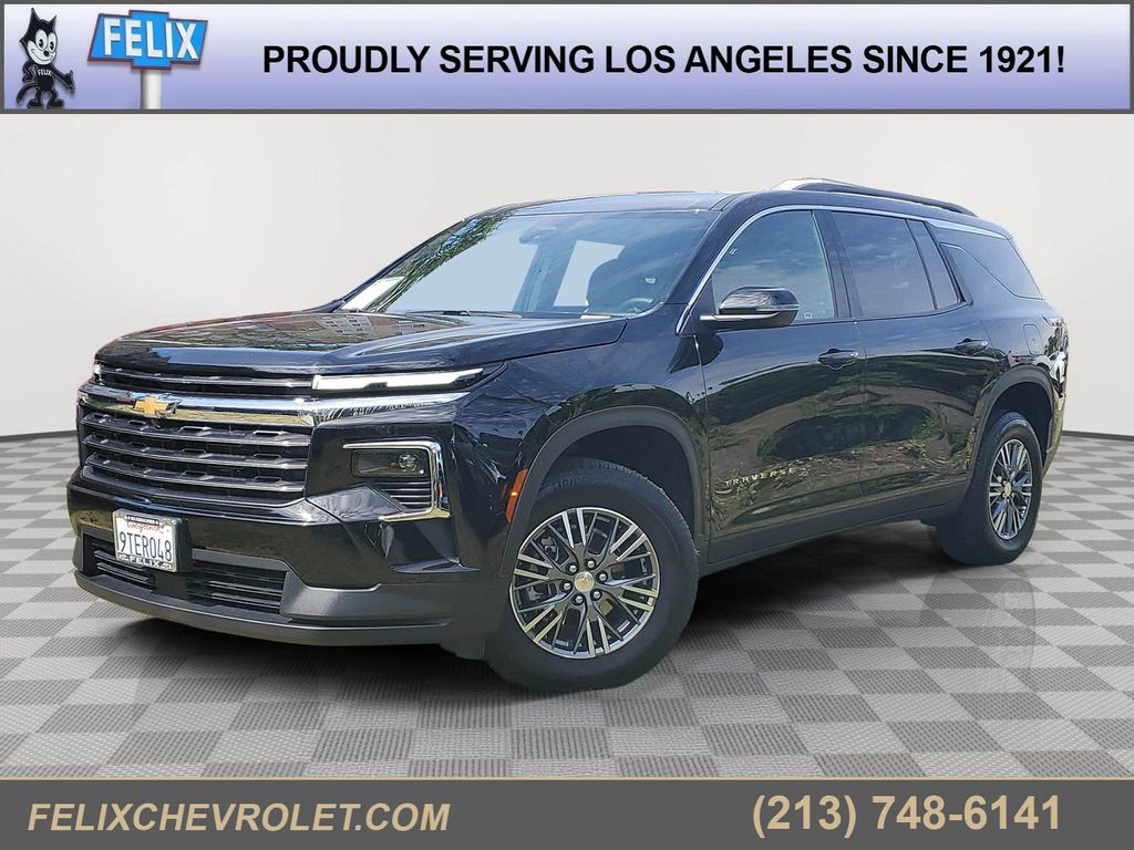 Black Metallic 2025 Chevrolet Traverse LT FWD SUV / Crossover Front-Wheel Drive 8-Speed Automatic