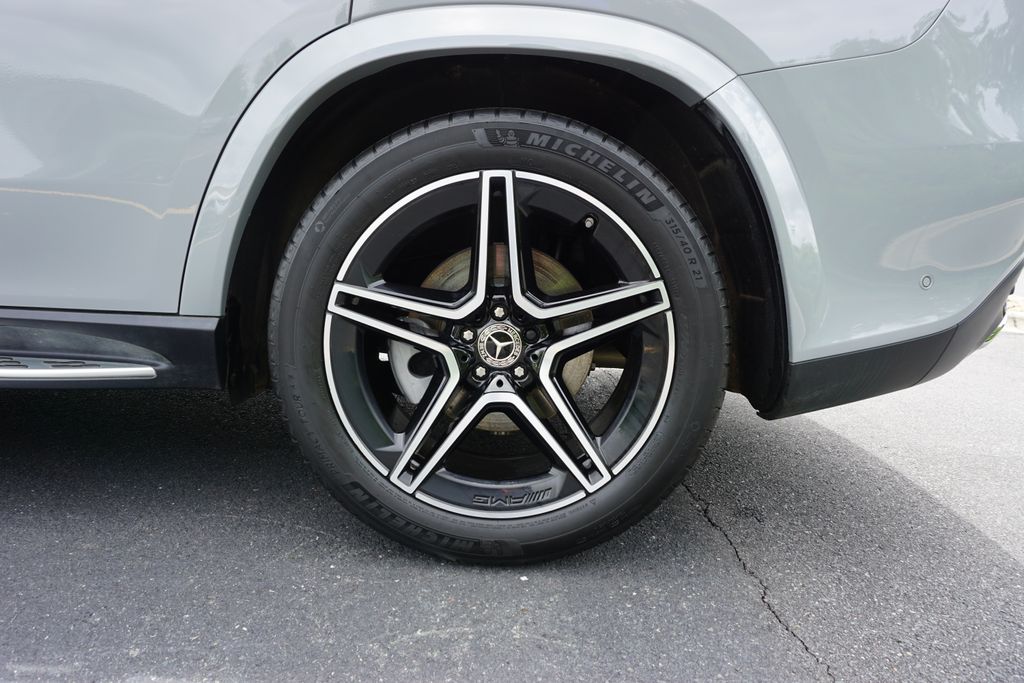 2025 Mercedes-Benz GLS 450 4MATIC 20