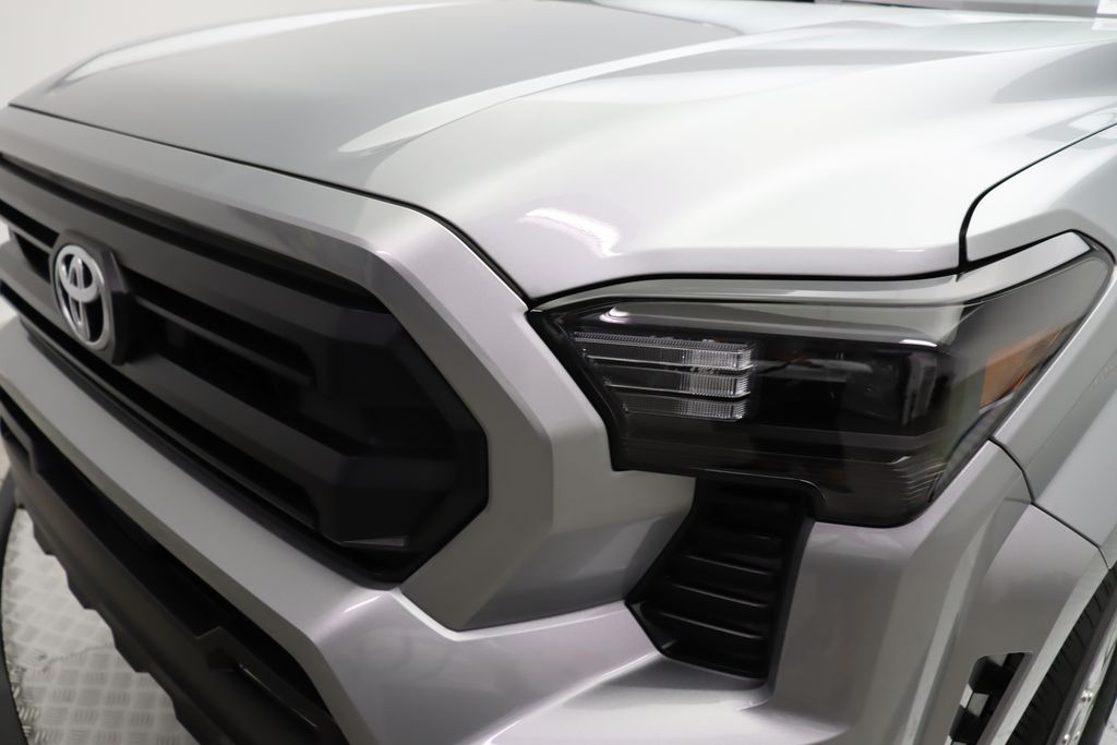 2024 Toyota Tacoma SR5 3