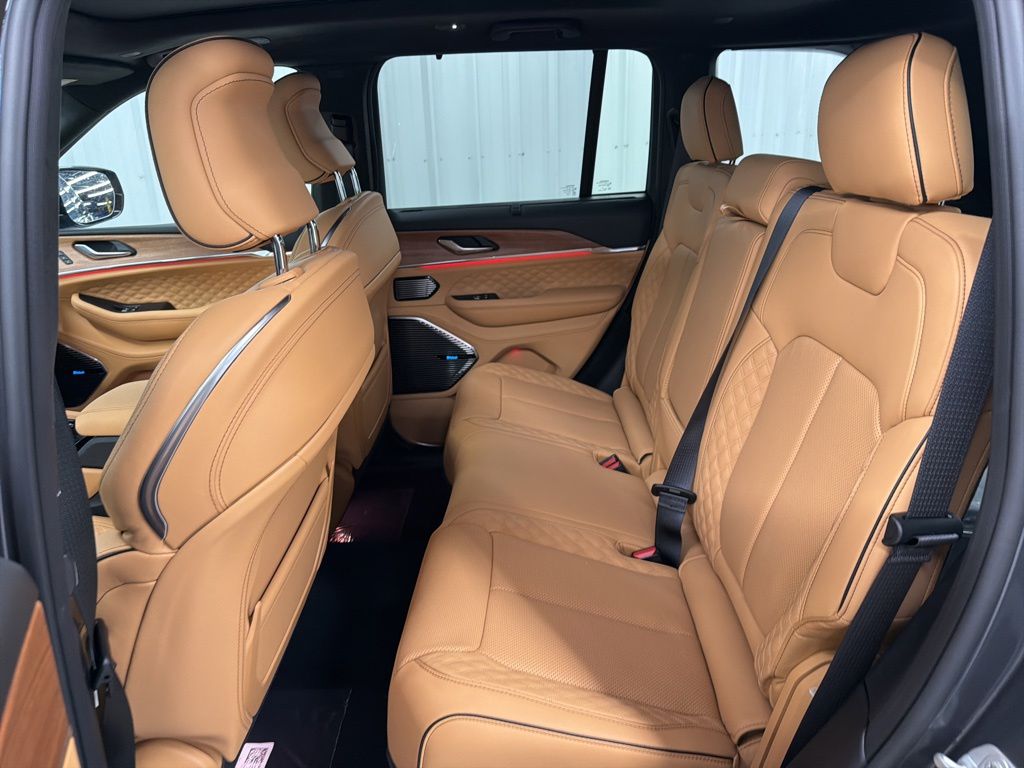2026 Jeep Grand Cherokee Summit - 10