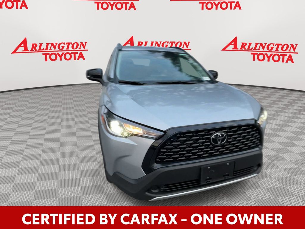 Used 2025 Toyota Corolla Cross LE with VIN 7MUCAAAG2SV129892 for sale in Northfield, Minnesota