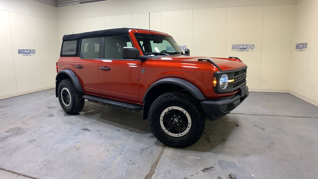 2023 Ford Bronco Advanced 4-Door 4WD