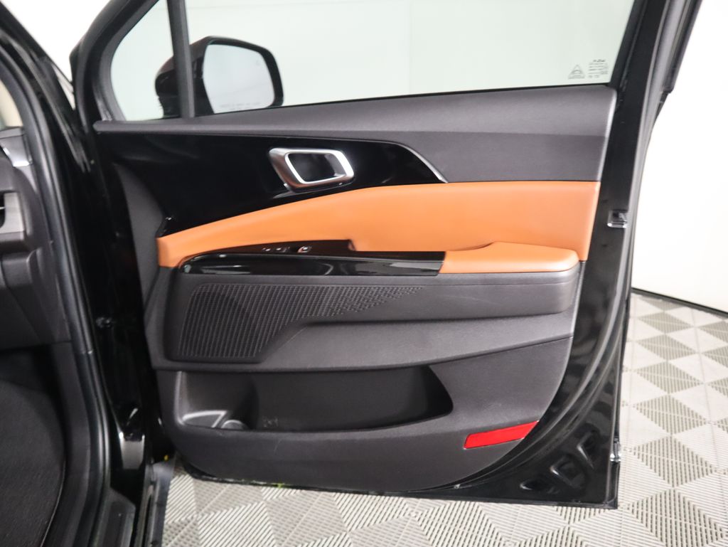 Thumbnail: 2024 Kia Carnival - 26