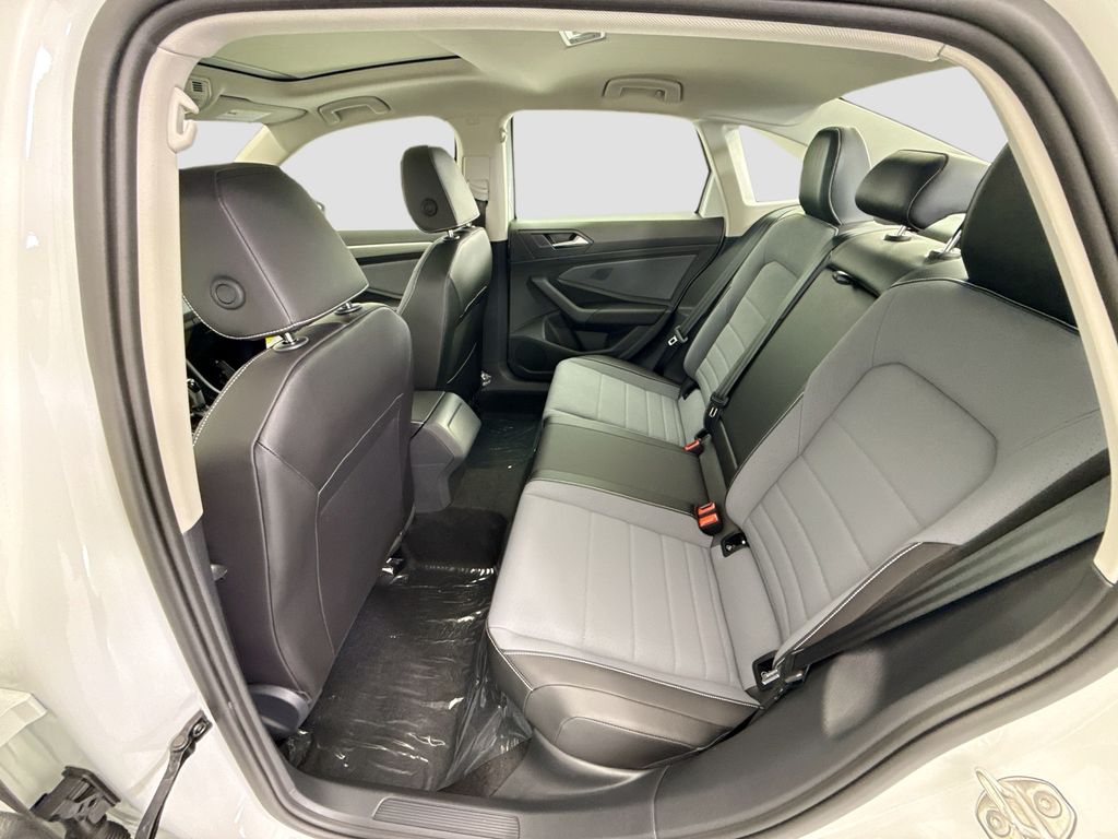 Thumbnail: 2026 Volkswagen Jetta - 19