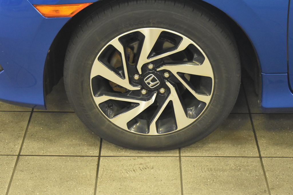 Thumbnail: 2016 Honda Civic - 14