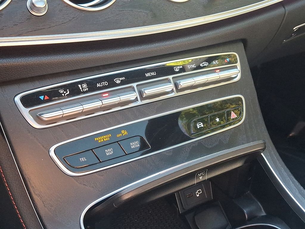 Thumbnail: 2021 Mercedes-Benz E-Class - 16