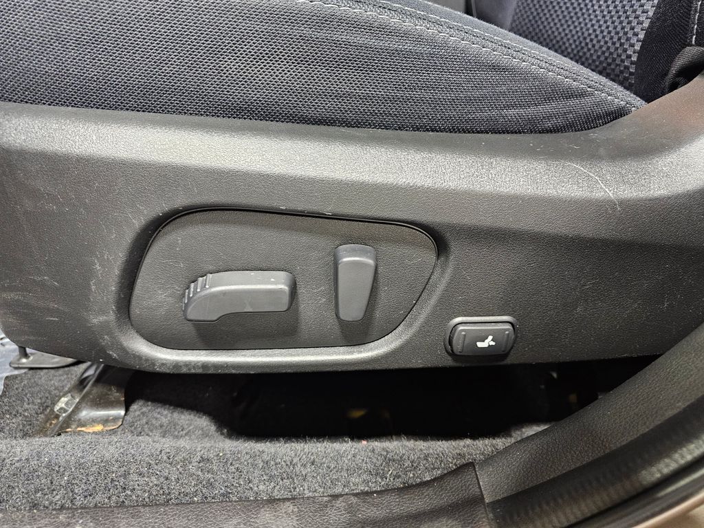 Used 2015 Brown Subaru 2.5i Premium image 22