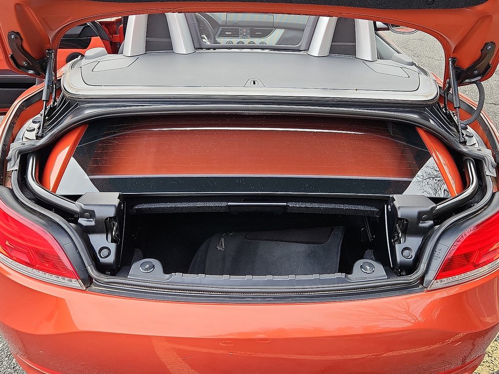 Thumbnail: 2014 BMW Z4 - 26