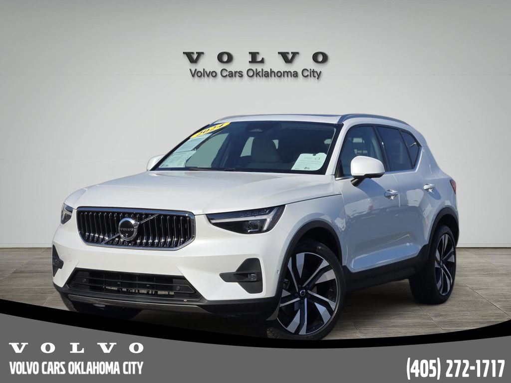 2024 Volvo XC40 Ultimate