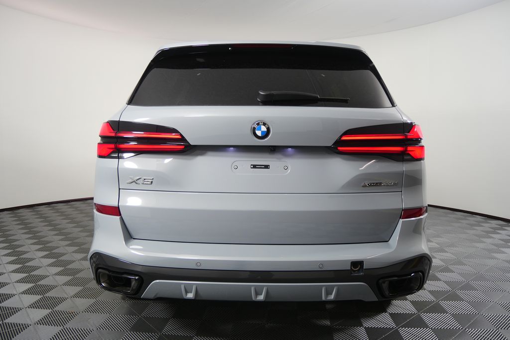 Thumbnail: 2026 BMW X5 - 4