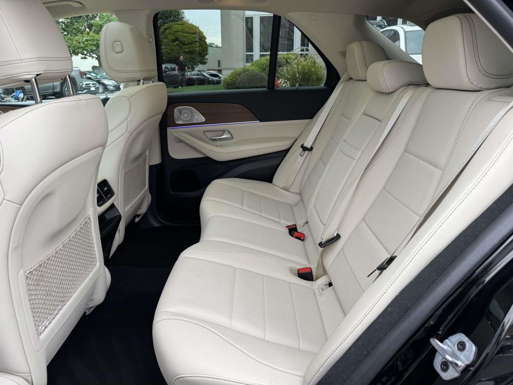 Thumbnail: 2024 Mercedes-Benz GLE - 30