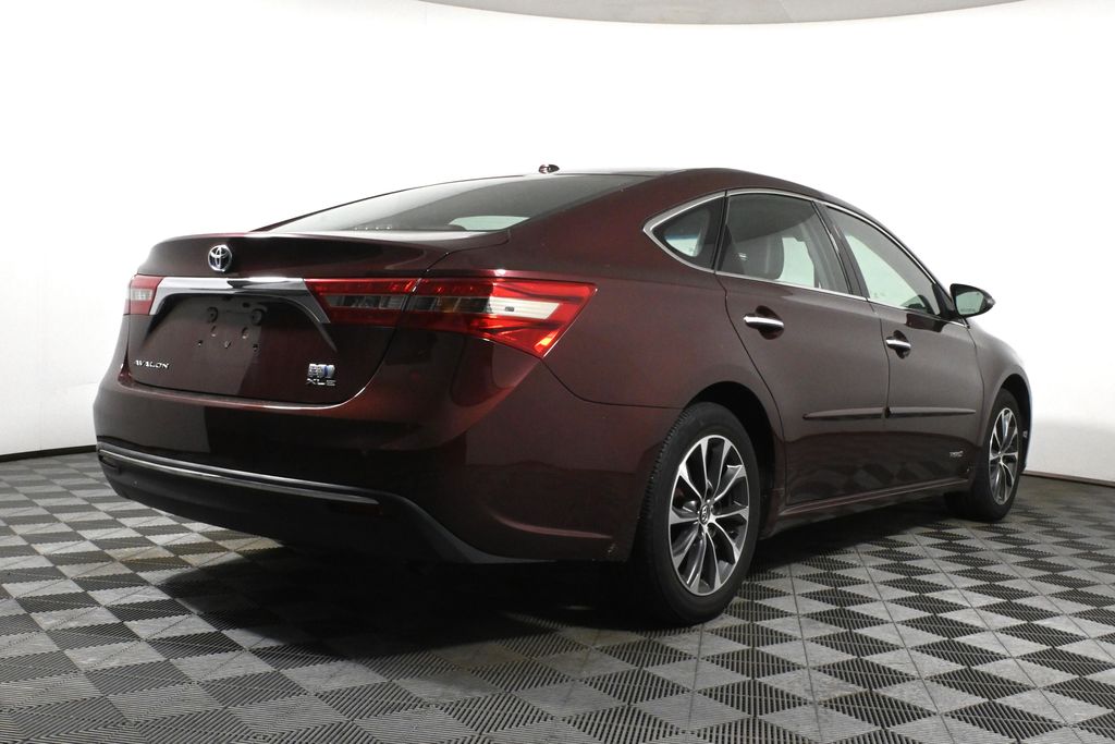 Thumbnail: 2016 Toyota Avalon - 7
