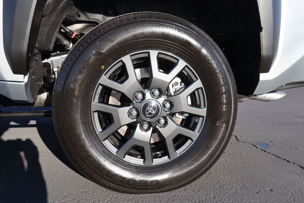 Thumbnail: 2025 Toyota 4Runner - 29