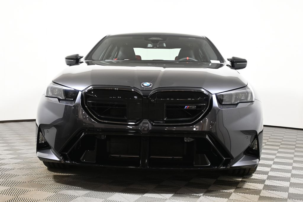 Thumbnail: 2026 BMW M5 - 10