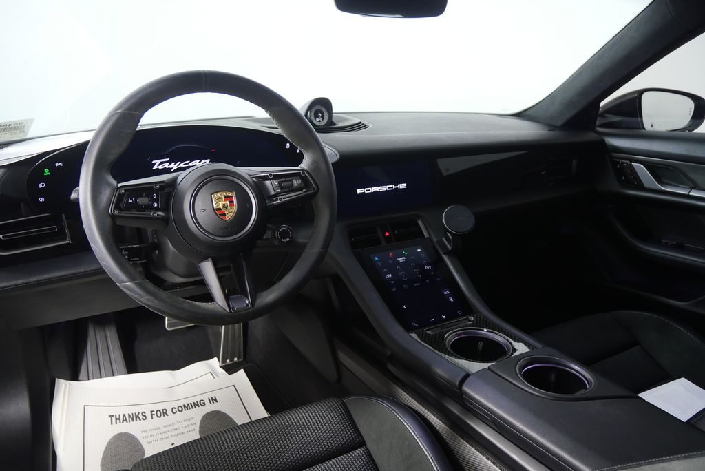 Thumbnail: 2021 Porsche Taycan - 23