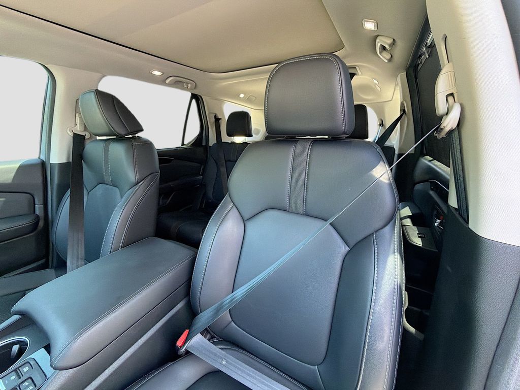 Used 2024 Gray Honda Touring image 22