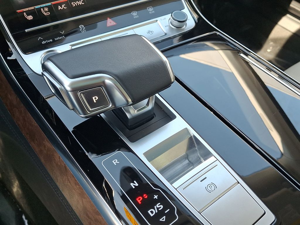Thumbnail: 2023 Audi A8 - 15