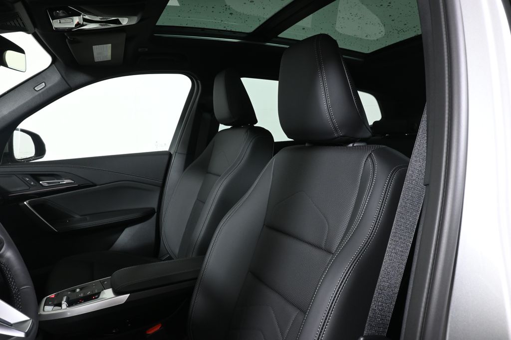 Thumbnail: 2027 BMW X1 - 15