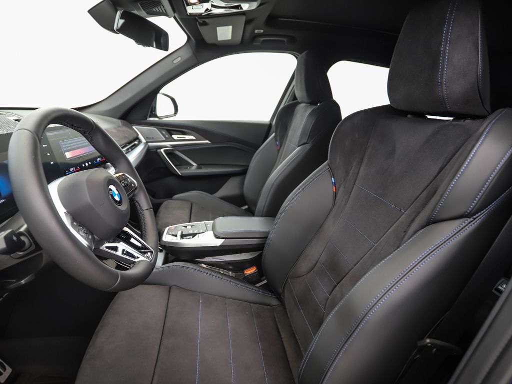 Thumbnail: 2026 BMW X1 - 11