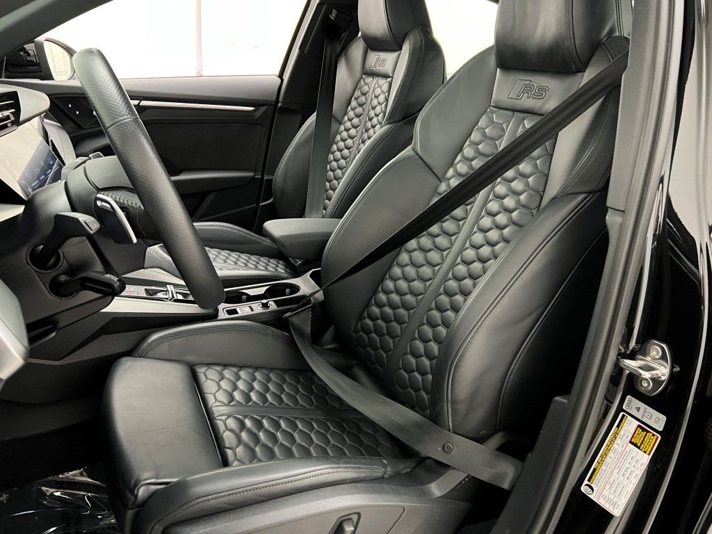 Thumbnail: 2022 Audi RS 3 - 21