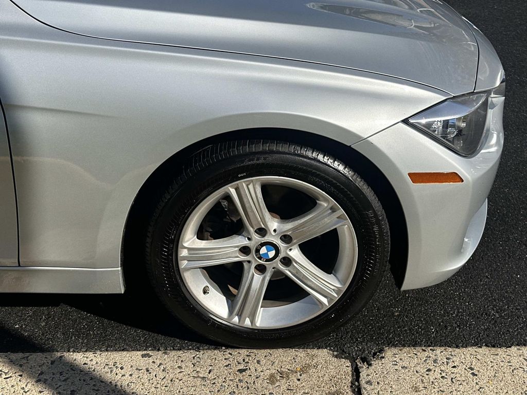 Thumbnail: 2014 BMW 3 Series - 17