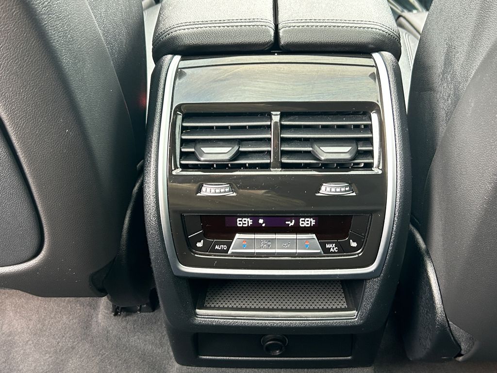 2022 BMW X5 xDrive40i 32