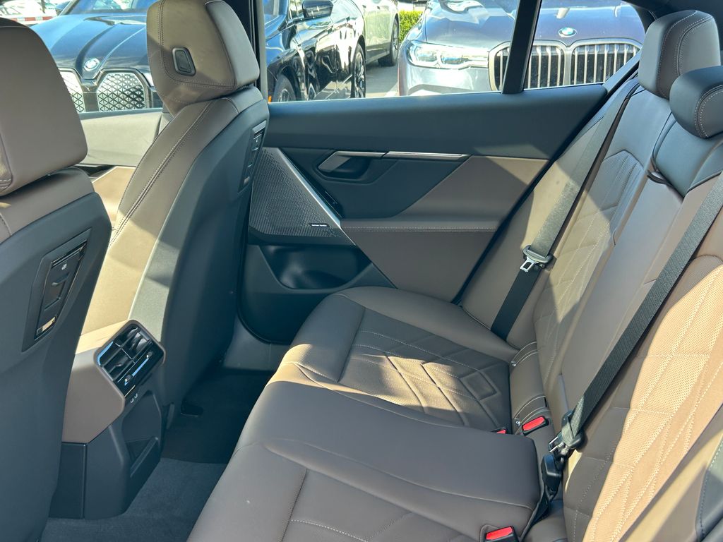 Thumbnail: 2026 BMW 5 Series - 30