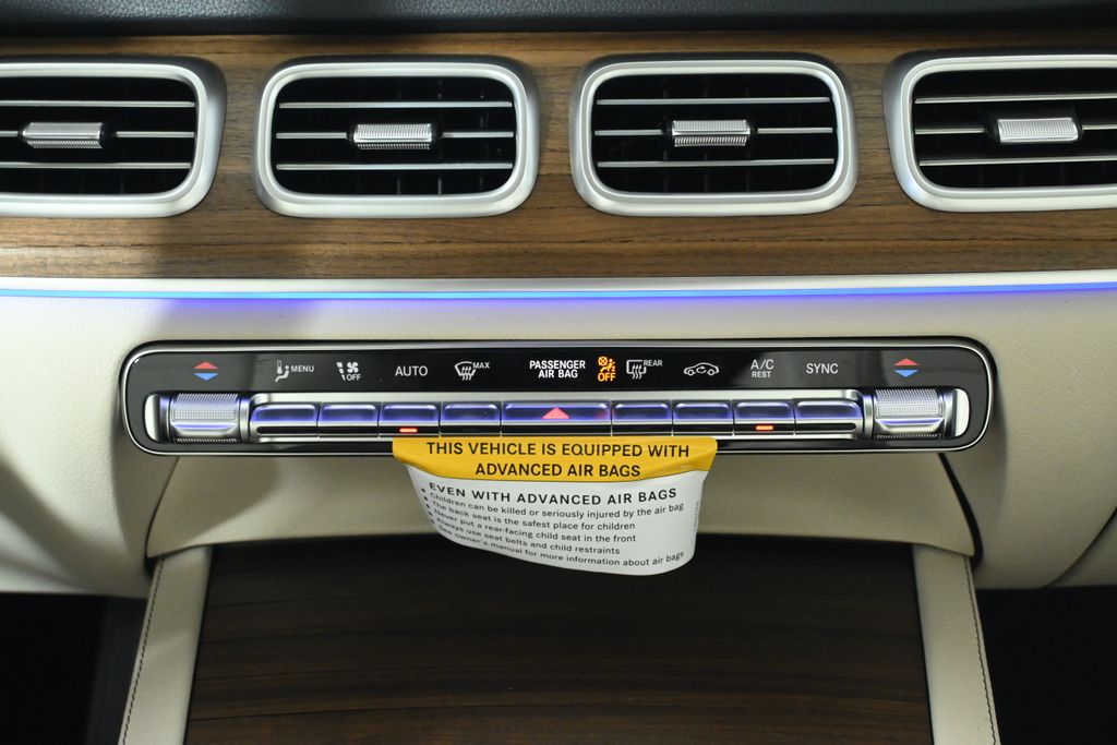 Thumbnail: 2026 Mercedes-Benz GLE - 18