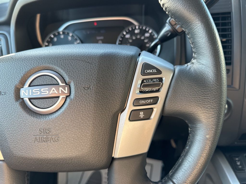 2023 Nissan Titan SV 40