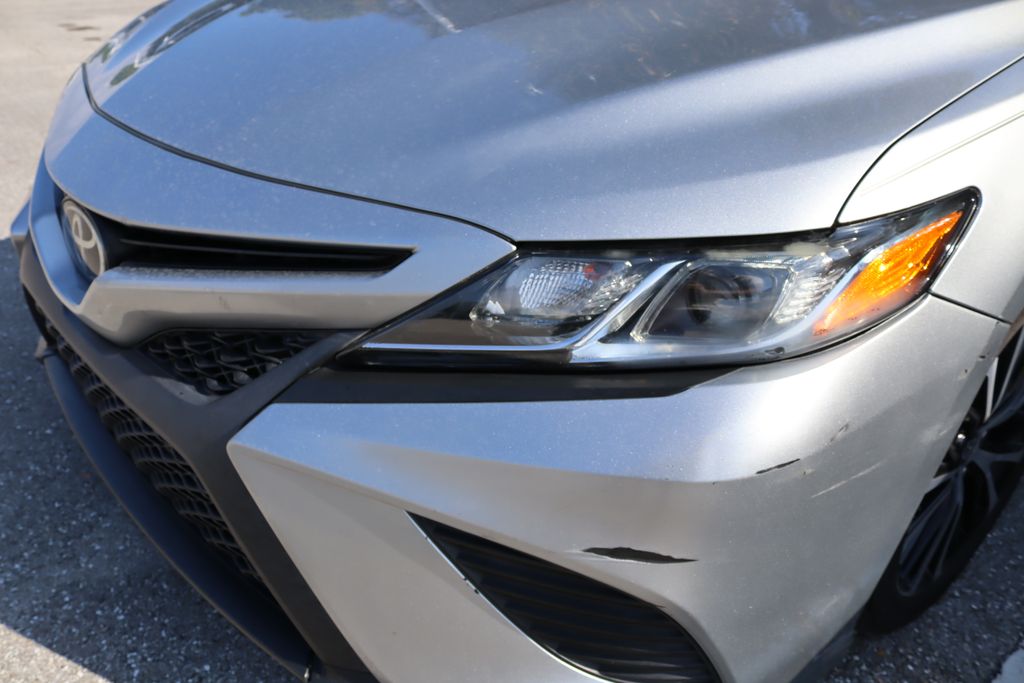 Thumbnail: 2020 Toyota Camry - 3