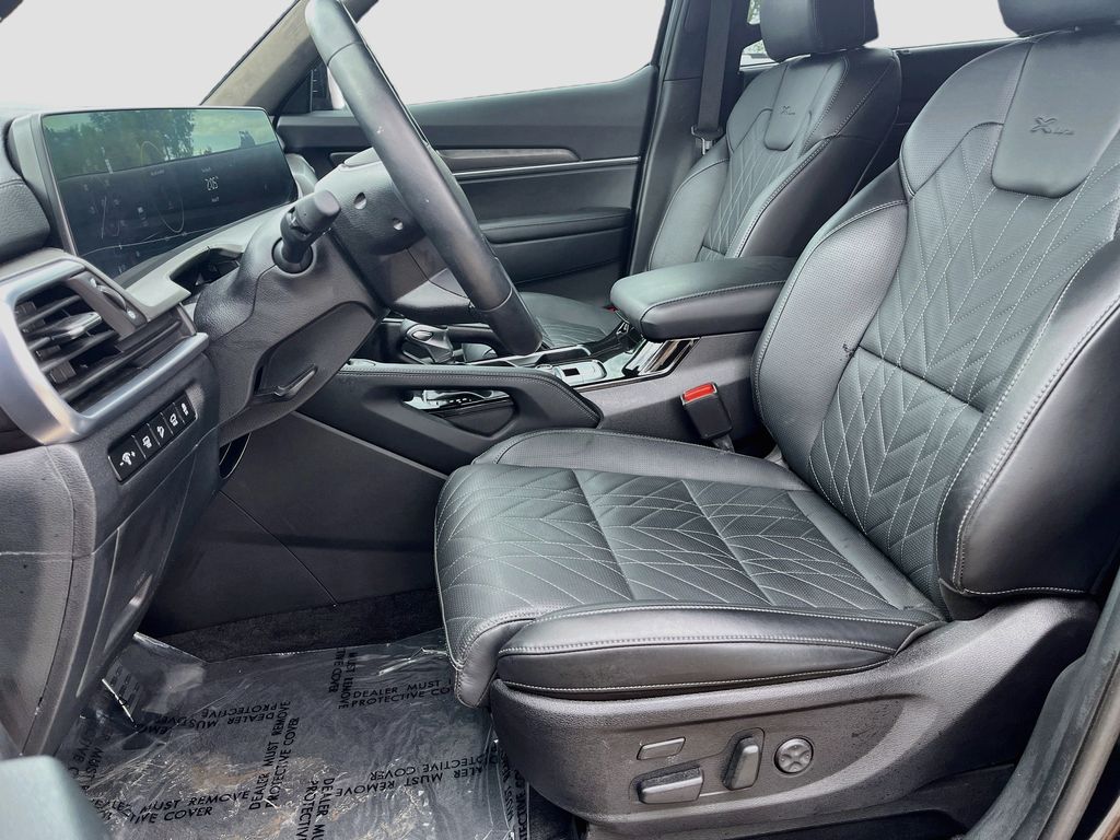 Used 2025 Black Kia SX-Prestige X-Line image 22